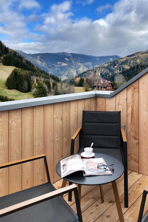 Alpenhotel & Aparthotel Lanz Hohentauern Extérieur photo